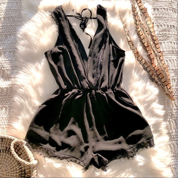 ILLA ILLA Black Short Romper Size Small - Picture 2 of 9